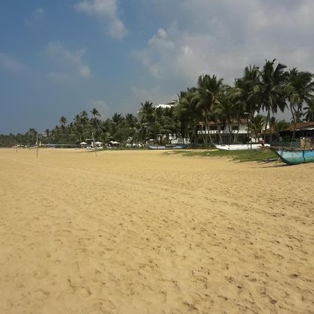 Hotel Sea Front Hikkaduwa Esterno foto