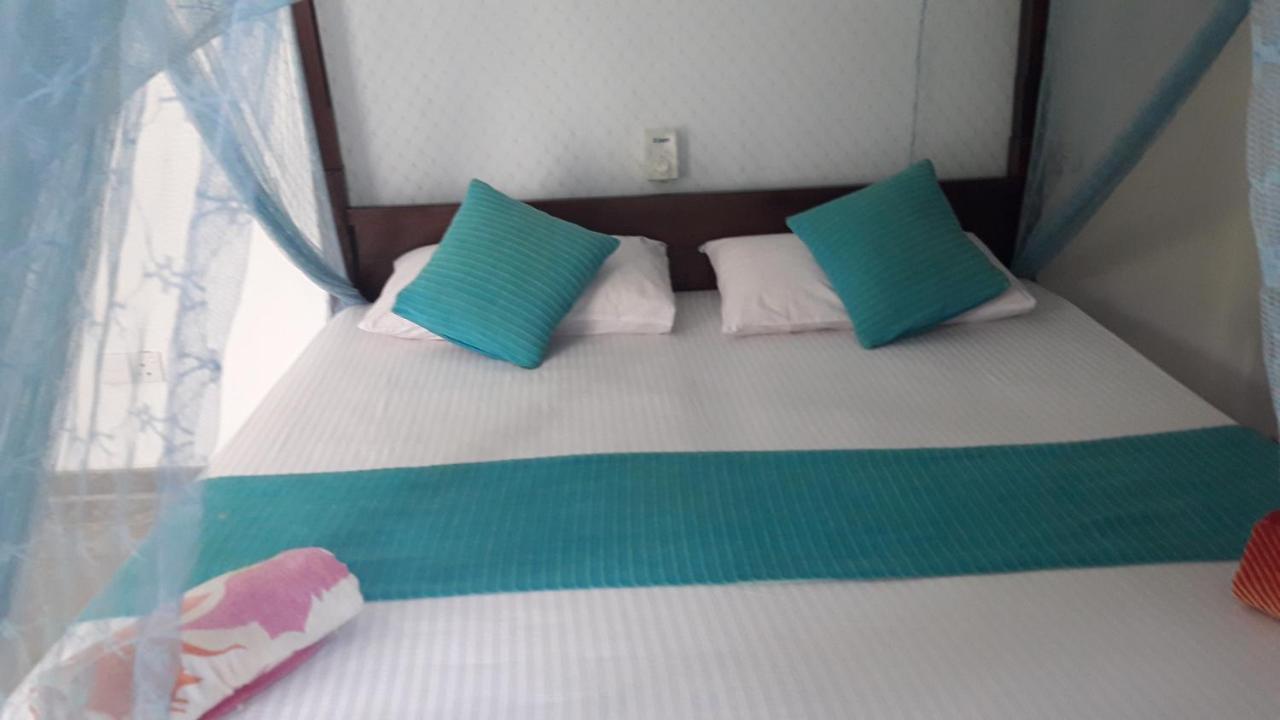 Hotel Sea Front Hikkaduwa Esterno foto